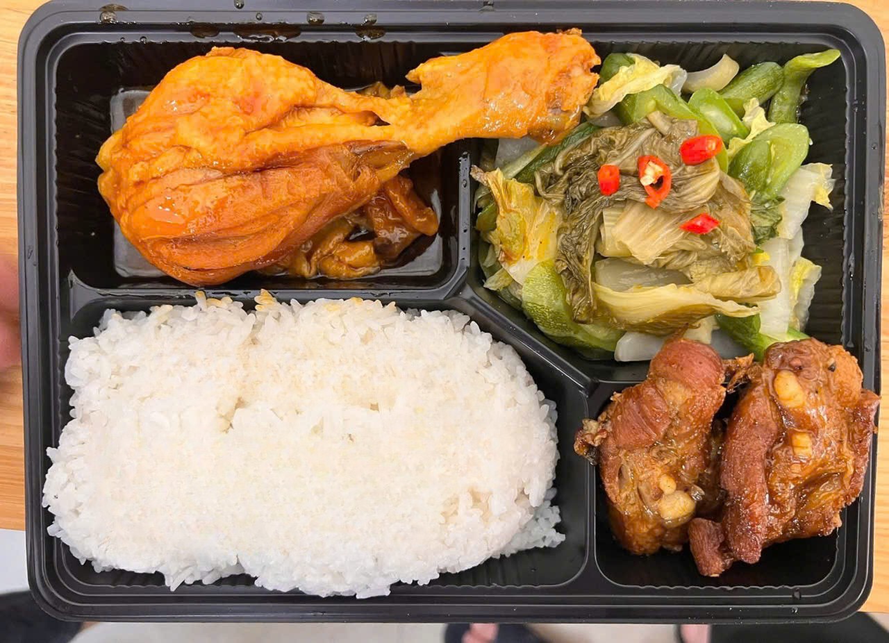 Cơm đặc biệt